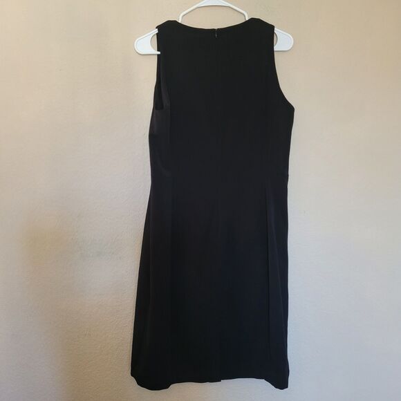 MM Lafleur Black Sleeveless Dress Sz 10 Pockets Stretchy Office Timeless Classic - Picture 8 of 8